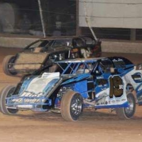 Ryan at the USA Raceway in Tuscon, Ariz., on Friday night, Nov. 26, on his way to victory.